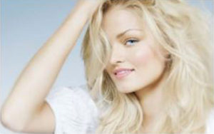 long blonde hair example styling photo